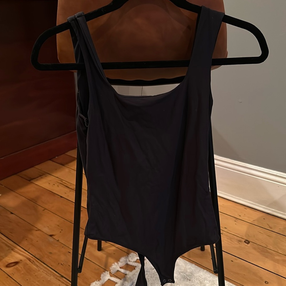 Abercrombie & Fitch - Soft Matte Square Neck bodysuit